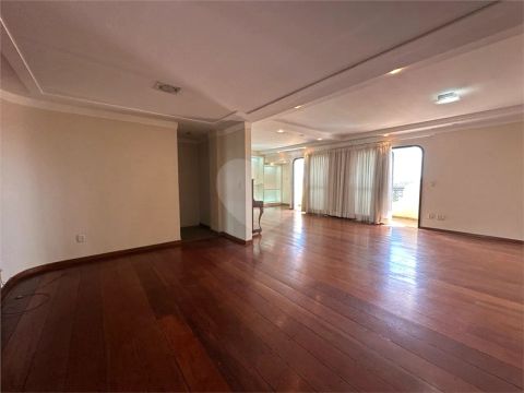 Apartamento com 3 quartos para locação em Centro - SP