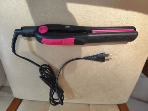 Chapinha / Prancha de cabelo - Lizz AT7000