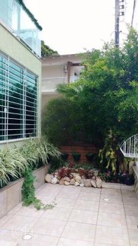 Casa à venda em Saco Grande com 200 m², 4 quartos,