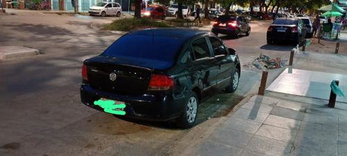 Vendo Voyage 1.0 2010. R$ 22.500