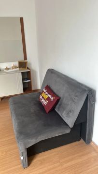 Sofá Cama confortável e moderno paguei 1000 no Ferreira Costa 