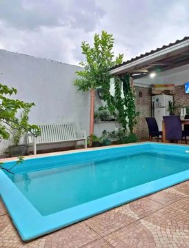 VENDE-SE CASA NO BAIRRO DOM PEDRO - PRÓXIMO AO CONDE DO PÃO - ENTREGA IMEDIATA