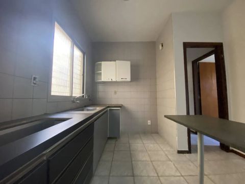 Apartamento em Rua Lourdes de Carvalho - Segismundo Pereira - Uberlândia/MG
