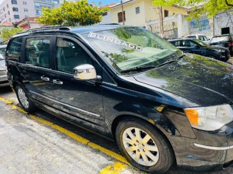 town & country 2010 limited baixa km raridade blindada + nova de sp