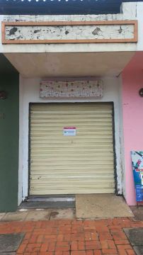 Aluga-se ponto comercial