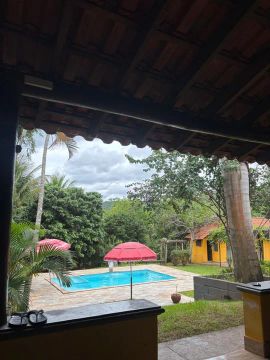 Vendo sítio com 2 hectares, 29 km de Uberlândia, às margens da represa Capim Branco
