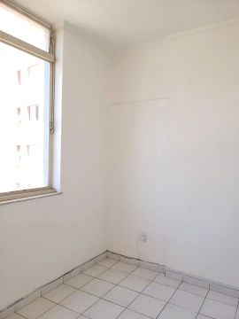 Kit net com quarto privativo para curta temporada 