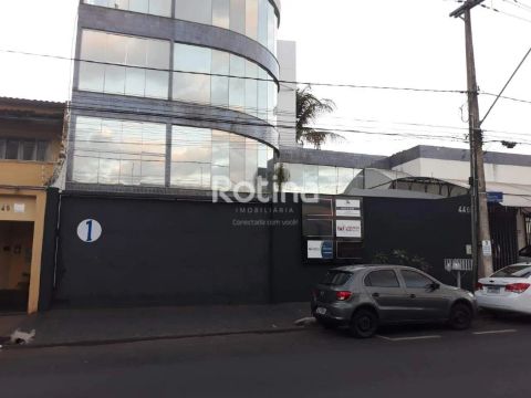 proximo a faculdade medicina ufu