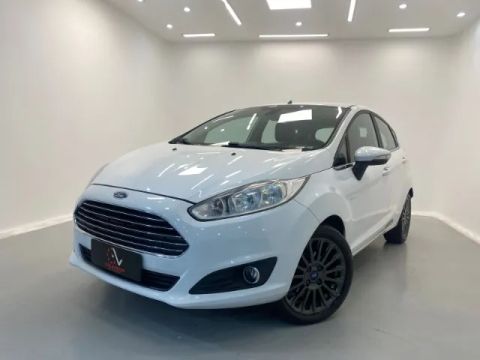 Ford Fiesta 1.6 Flex AUT. Titanium 2016 *PAGAMOS TABELA NA TROCA