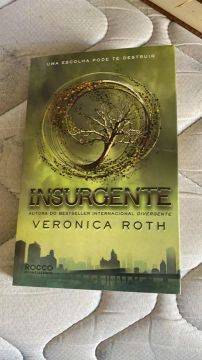 LIVROS DIVERSOS A 12 REAIS CADA