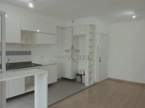 Imóvel para aluguel possui 75 metros quadrados com 3 quartos