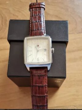 Lindo Relógio Tommy  Hilfiger