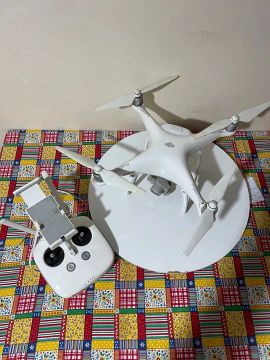 Drone DJI Phantom 4 