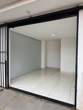 Aluga-se ponto comercial 