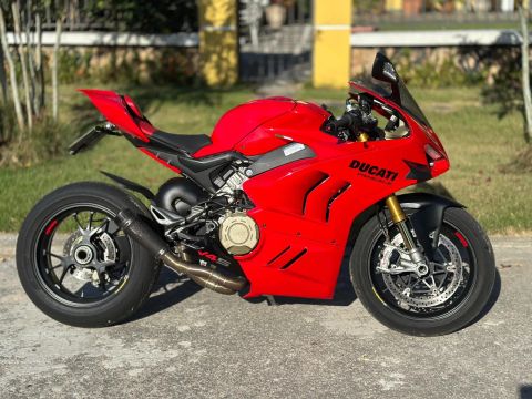 Ducati Panigale V4 s 2023 - A mais nova