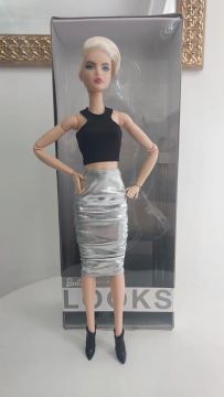 Boneca Barbie Looks Signature 8