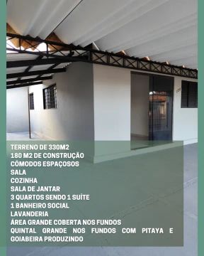 Casa c 3 quartos, sendo 1 suíte. Terreno: 330m², Construção:180m². Pés d fruta produzindo