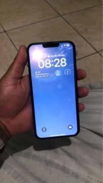 Vendo 2.600, telefone bom, único dono, iPhone 14 Plus. 