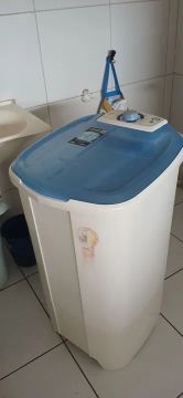 Máquina de Lavar Roupa Automática