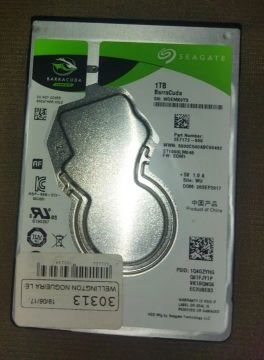 HD Seagate BarraCuda 1TB - Em ótimas condições.