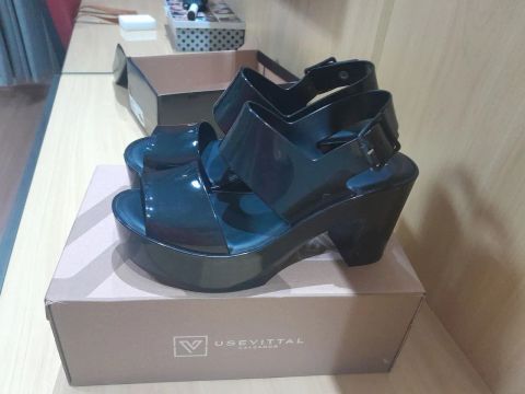 Melissa de salto preta 39/40