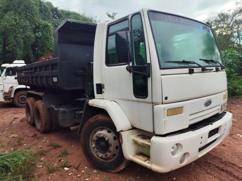 Ford cargo caçamba 2008