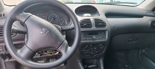 Peugeot 206 1.4 8V Prescnece 2007/2008