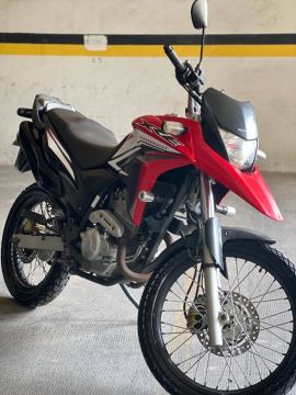 XRE 300 rally a mais nova de BH chama