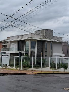 Imóvel para venda tem 205 metros quadrados com 4 quartos em Centro - Chapecó - SC