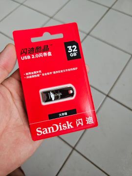 Pen Drive Sandisk 32GB - Novo Original em metal cromado 