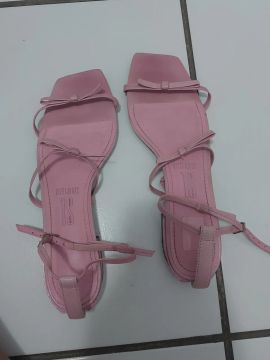 Saltinho rosa com amarração