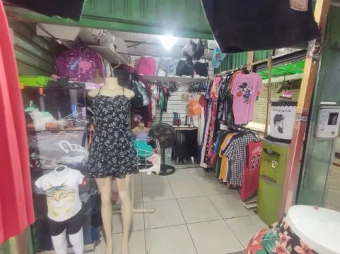 Vendo Estoque De Roupas De Loja