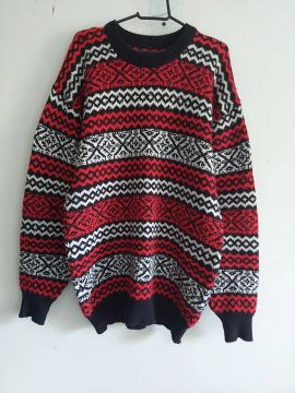 Sueter Vintage Unissex de Lã vermelho e preto