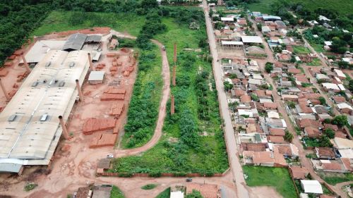 Vende-se área com 11.500m2 no bairro Alameda/Ponte Nova em Várzea Grande-MT 