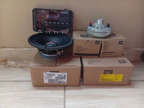 Kit Som Auto Completo - Subwoofer, Amplificador e Crossover