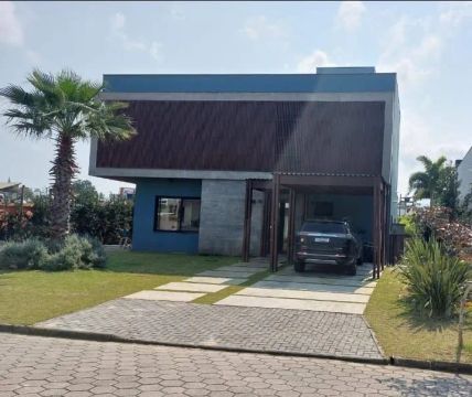 Vendo casa em condomínio 