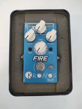 Pedal de Delay Fire Custom Shop Kronos