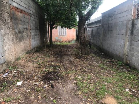 TERRENO À VENDA NA ESPLANADA DOS BARREIROS