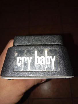 Pedal cry baby