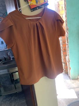 Blusa marrom feminina tamanho G