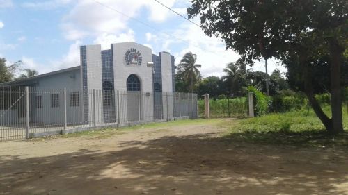 Vendo terreno 10x15 próximo à assembleia de Deus alto da conquista 7