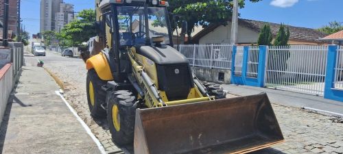 New Holland B95 4x4 