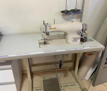 Máquina de costura reta industrial 