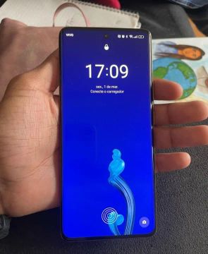 Realme 11 pro + NFC  256 gigas 8+8 de ram 