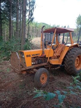 Trator Valmet 88 serie prata