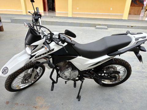 Moto Honda Bros ESDD