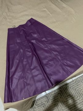 Saia de courino roxo