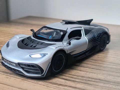 Mercedes Benz AMG One Super Sports - escala 1/32 - miniatura