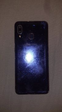 Vende se Samsung Galaxy A20