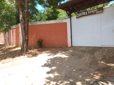 VENDO CHACARA COM 2.000 m² FUNDO COM O RIO PARANÁ